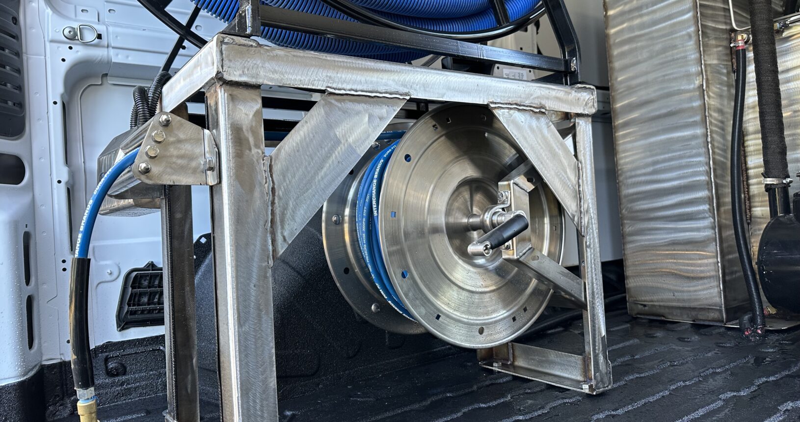 SP1000 in van